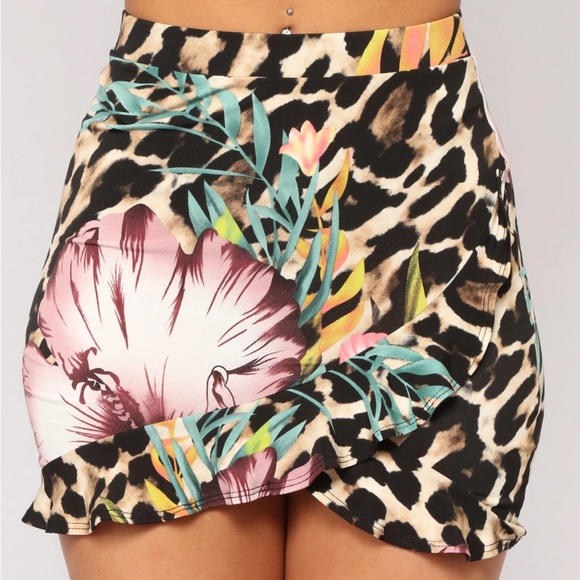 2 Piece Skirt Set - Picture 5 of 9